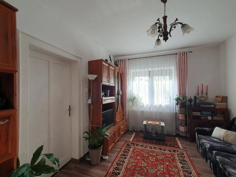Casă cu 2 camere cu Teren 212 Mp în Boul Roșu