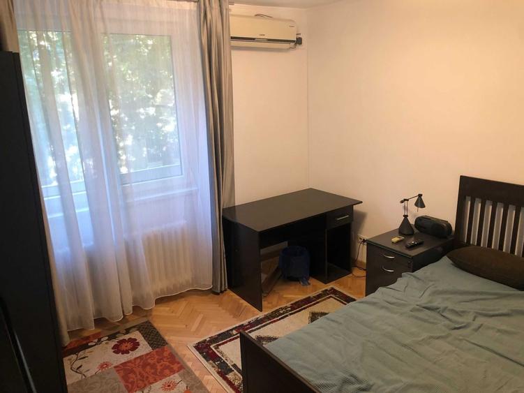 Apartament cu 2 camere semidecomandat în Berceni