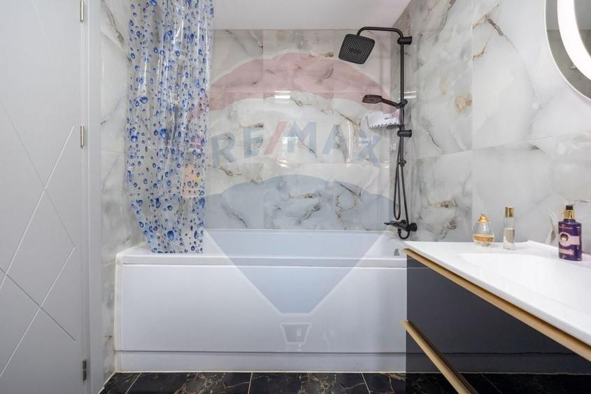 Casă individuală cu 3 camere cu Teren 400 Mp în Sânpetru
