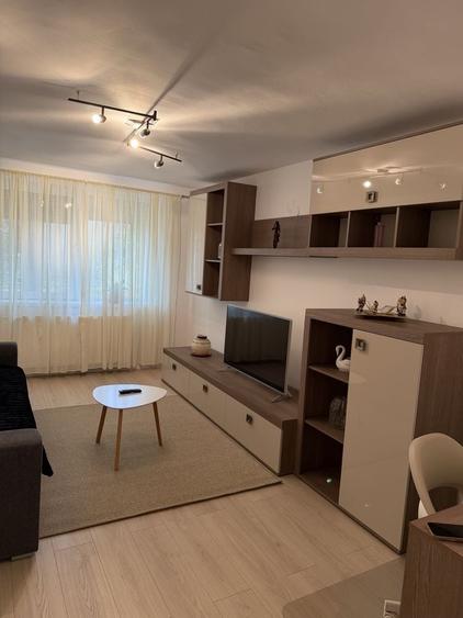 Apartament cu 2 camere decomandat în Ultracentral