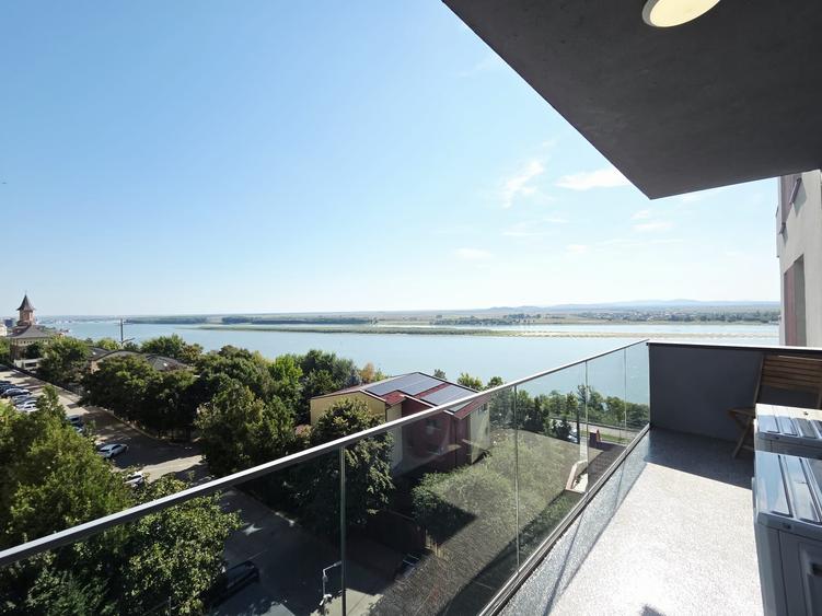 Apartament cu 2 camere decomandat în Faleză