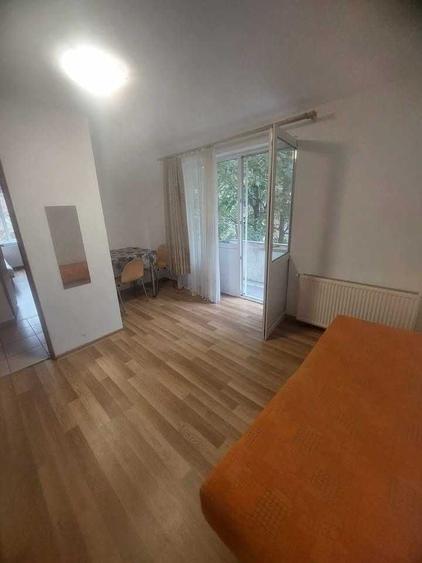 Apartament cu 2 camere decomandat în Semicentral