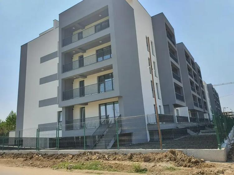 Apartament cu 2 camere decomandat în Theodor Pallady
