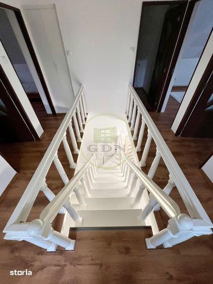 Casă cu 4 camere cu Teren 700 Mp în Sopor