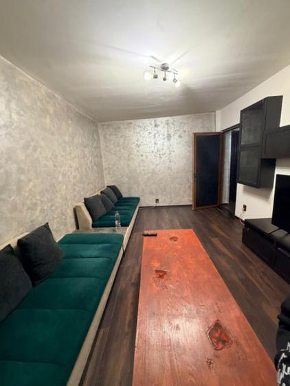 Apartament cu 2 camere decomandat în CET