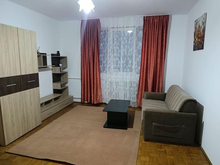 Apartament cu 2 camere semidecomandat în Dosu Bricii
