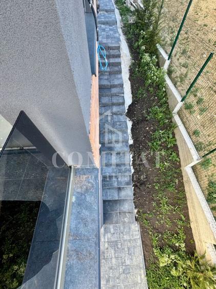 Duplex cu 4 camere cu Canalizare în Iris