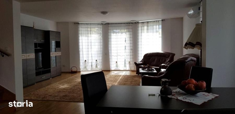 Casă cu Teren 329 Mp în Trei Stejari