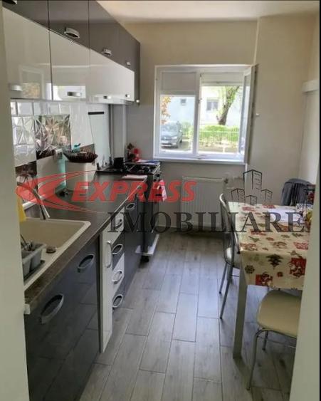 Apartament cu 2 camere decomandat în Dristor