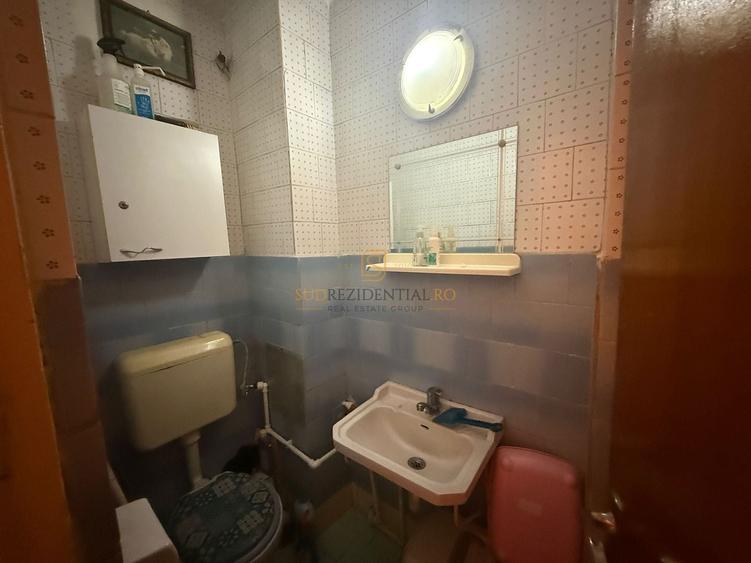 Apartament cu 3 camere decomandat, mobilat în Rahova