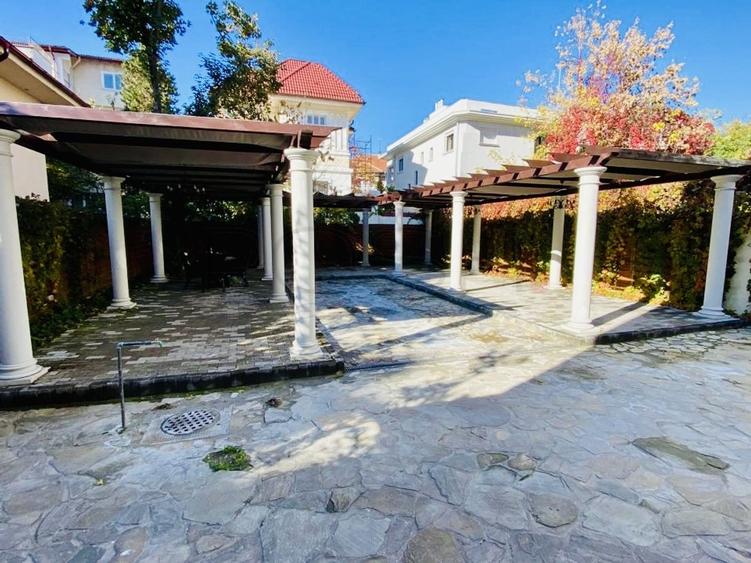 Apartament cu 5 camere în P-ța Dorobanți