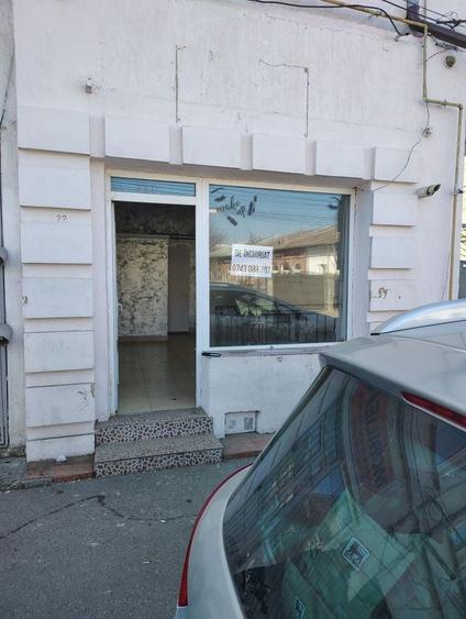 Spațiu comercial, de 38 mp, în Marghiloman