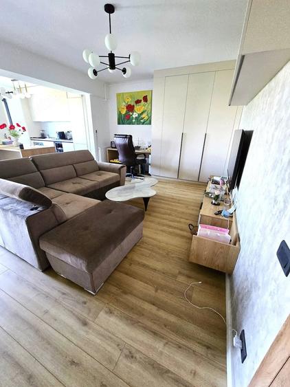 Apartament cu 2 camere decomandat în Doamna Ghica