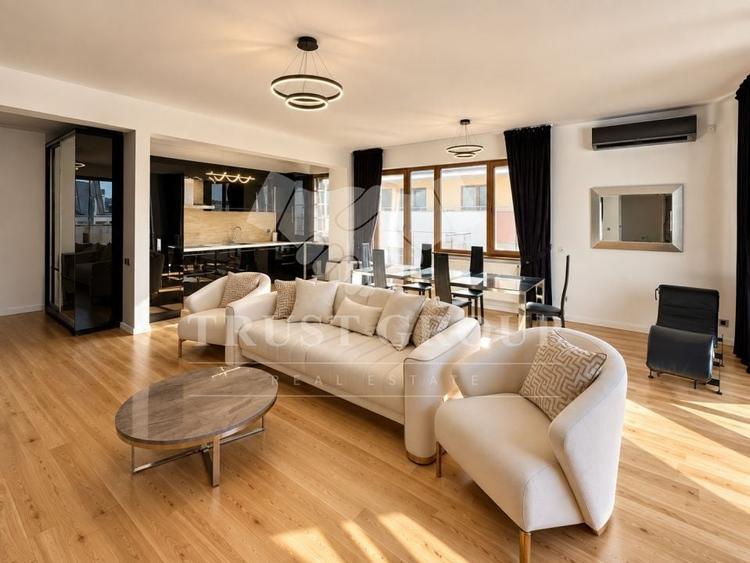 Apartament cu 3 camere semidecomandat, mobilat în Herăstrău