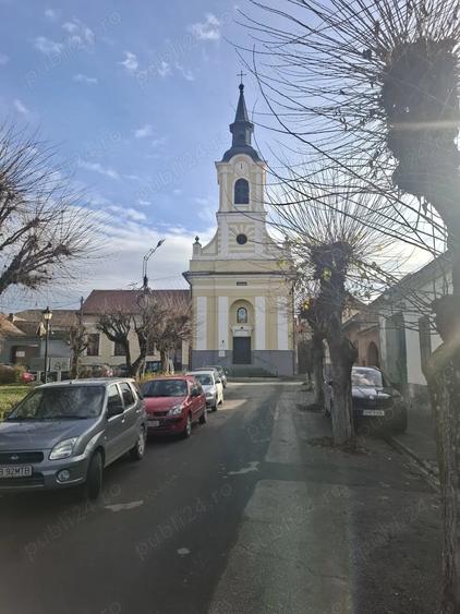 Garsonieră decomandată în Central