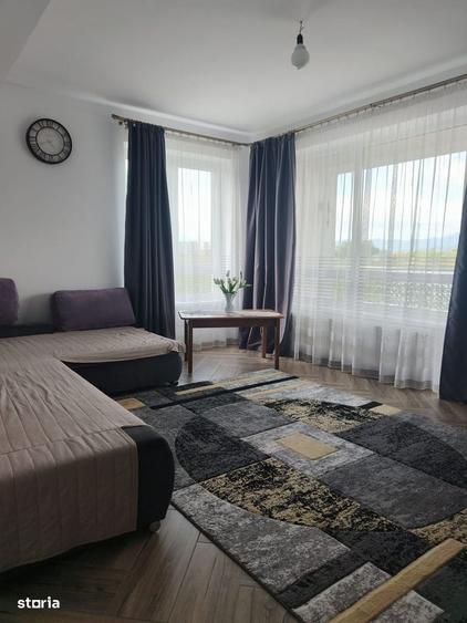 Apartament cu 3 camere în Cristian