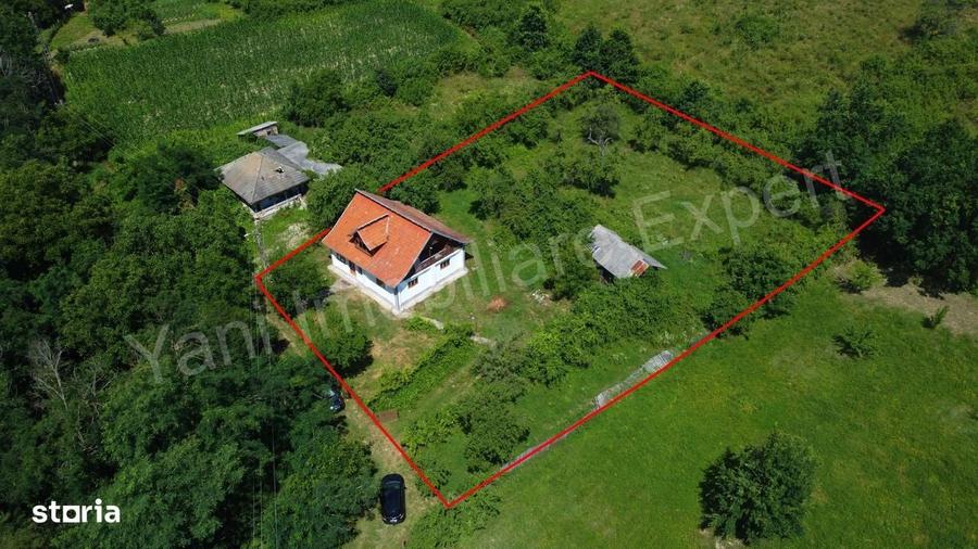 Casă cu 3 camere în Ciofrângeni