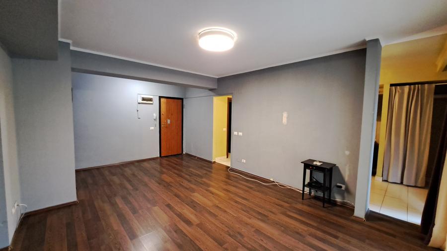 Apartament cu 3 camere decomandat, mobilat în Băneasa