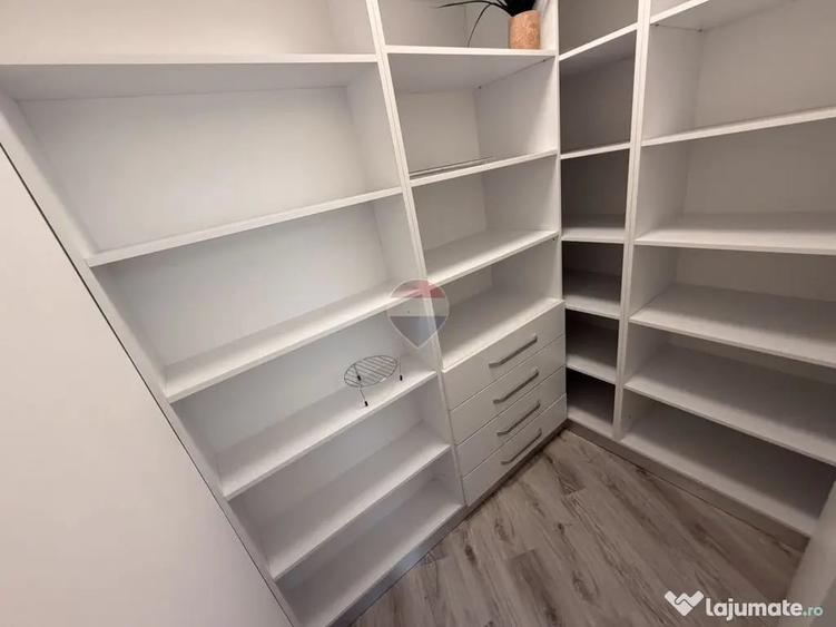 Apartament cu 3 camere decomandat în Lotus