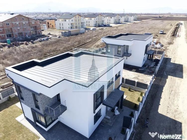 Casă cu 4 camere cu Teren 514 Mp în Sânpetru