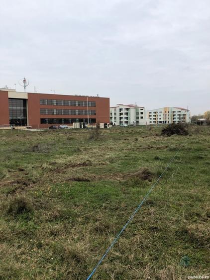 Teren de 2400 mp, în Nord