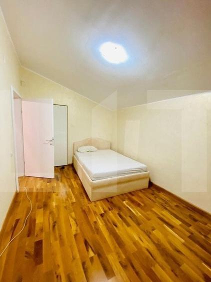 Casă individuală cu 10 camere cu Garaj în Zorilor