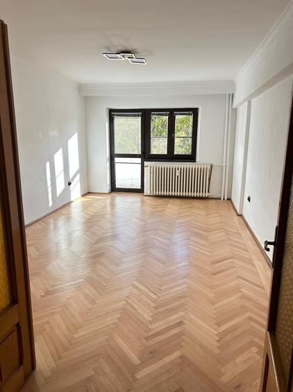 Apartament cu 2 camere decomandat în Unirii