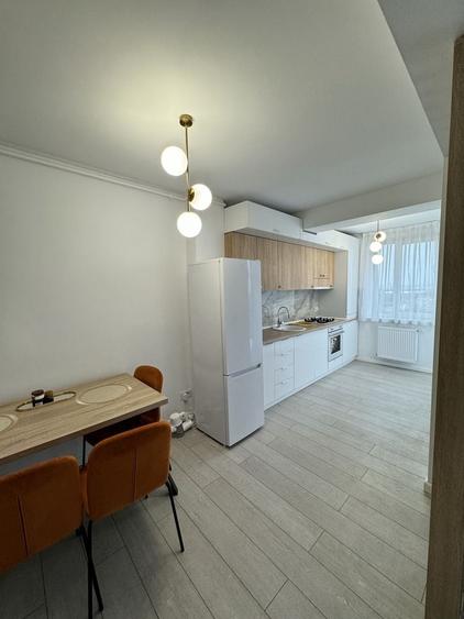 Apartament cu 3 camere decomandat în Giulești