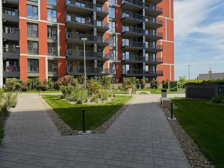 Apartament cu 4 camere decomandat în Theodor Pallady
