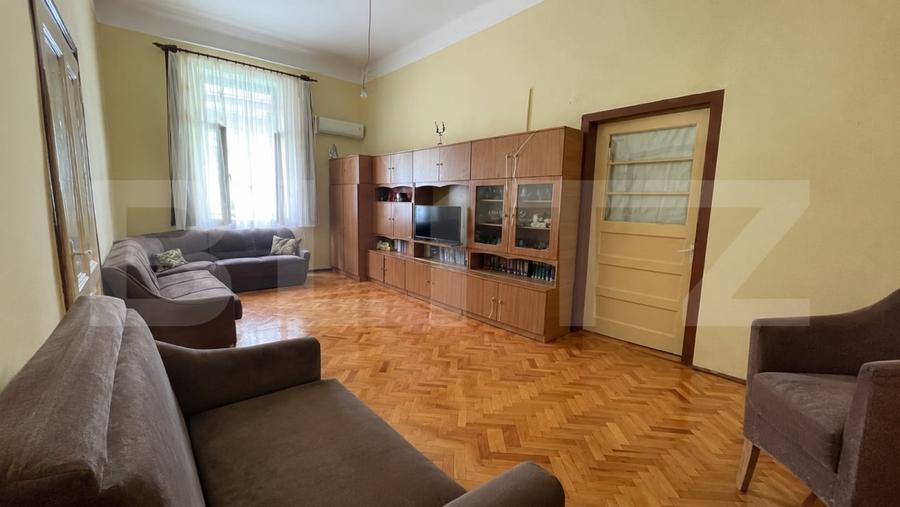 Apartament cu 2 camere semidecomandat, mobilat în Ultracentral