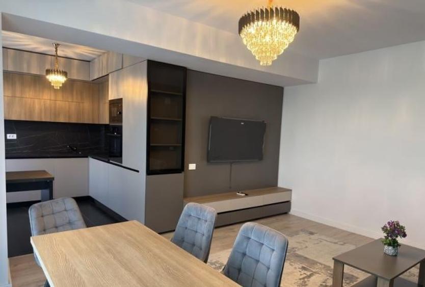 Apartament cu 2 camere decomandat, mobilat în Sisești