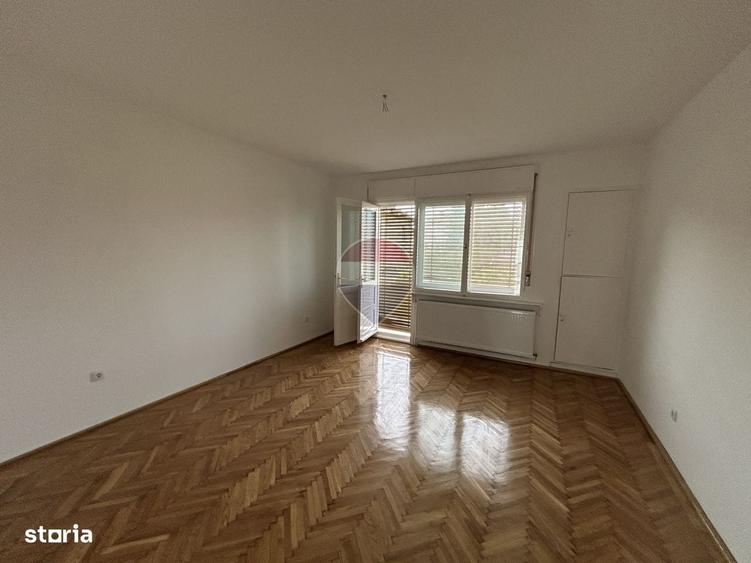 Spațiu comercial, de 135 mp, în Valea Roșie