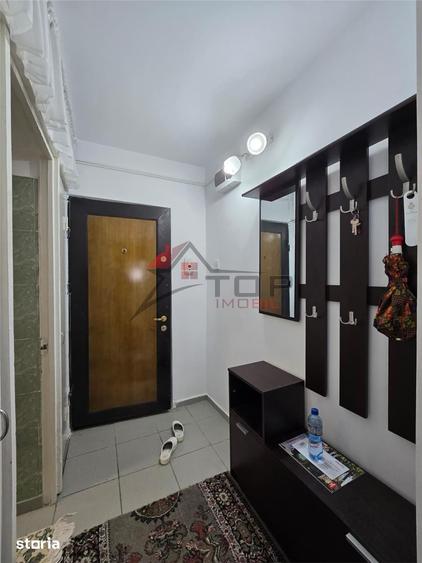 Apartament cu 2 camere semidecomandat în Mircea cel Bătrân