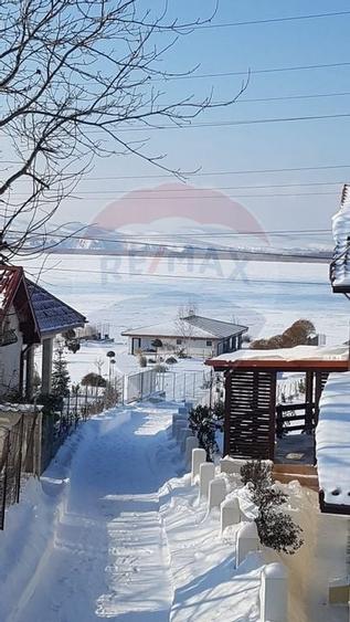 Casă individuală cu 5 camere cu Piscina în Vest