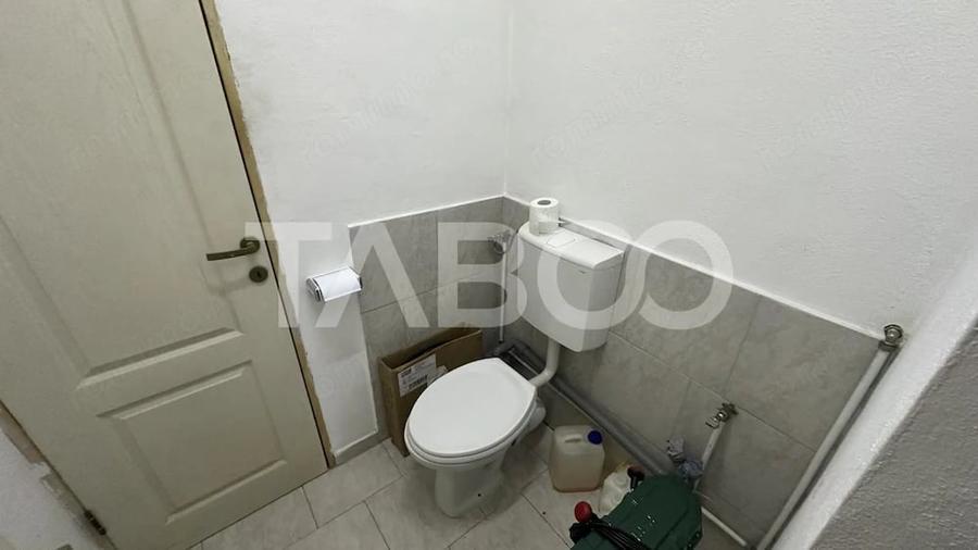 Spațiu comercial, de 80 mp, în Central
