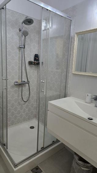 Apartament cu 2 camere decomandat, mobilat în Băneasa