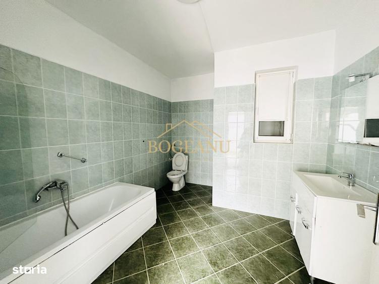 Casă cu 9 camere cu Canalizare în Iosefin