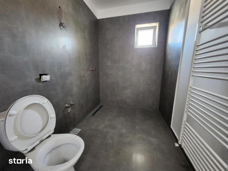 Spațiu comercial, de 242 mp, în Central