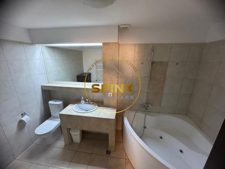 Apartament cu 4 camere decomandat, mobilat în Băneasa