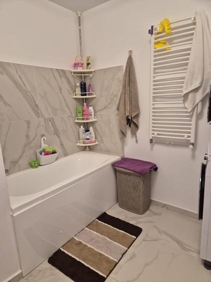 Apartament cu 2 camere decomandat, mobilat în Brătianu