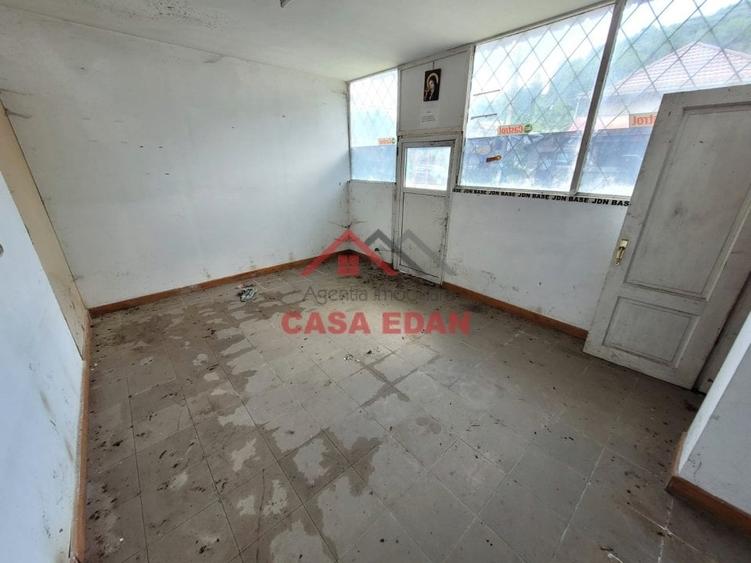 Spațiu comercial, de 135 mp, în Telega
