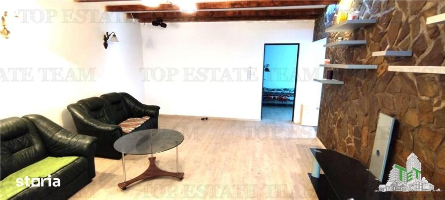 Casă cu 5 camere cu Teren 550 Mp în Odăi