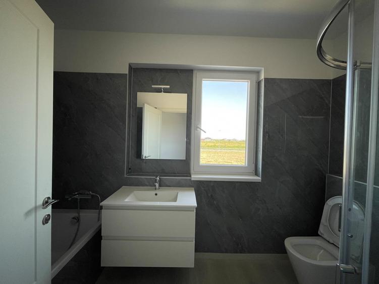 Duplex cu 4 camere cu Canalizare în Moșnița Nouă