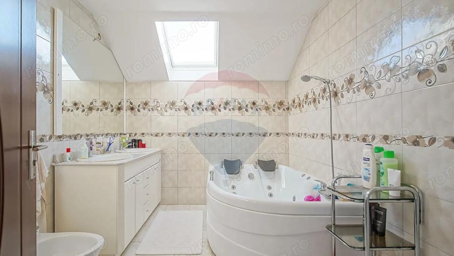 Casă cu 4 camere cu Teren 753 Mp în Prejmer