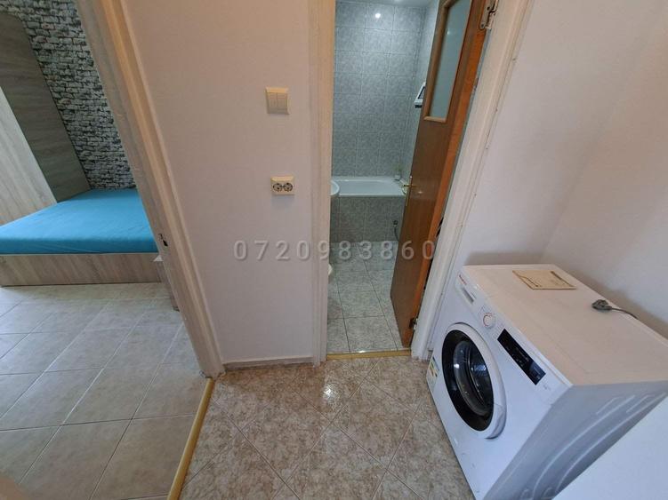 Apartament cu 3 camere semidecomandat în Drumul Taberei
