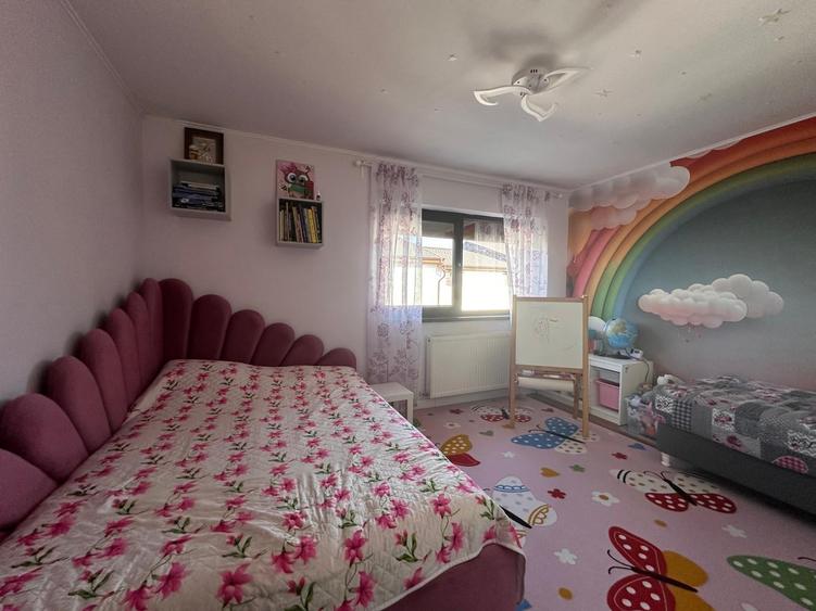 Duplex cu 3 camere cu Canalizare în Domnești