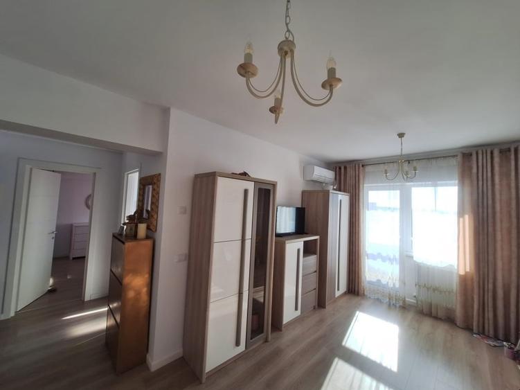 Apartament cu 2 camere decomandat în Dacia