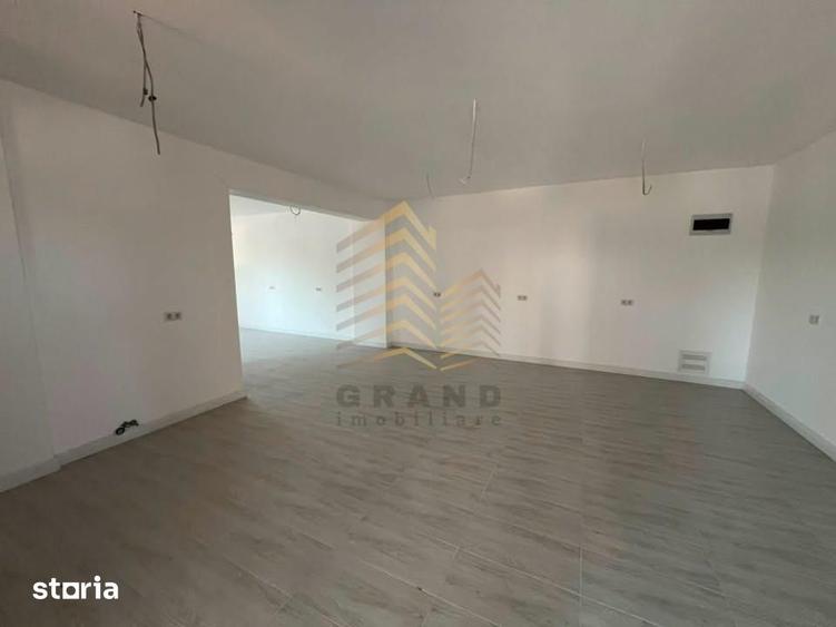 Spațiu comercial, de 90 mp, în Central
