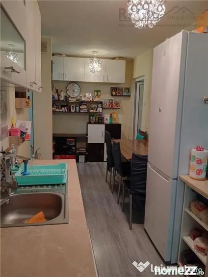 Apartament cu 2 camere decomandat în Astra