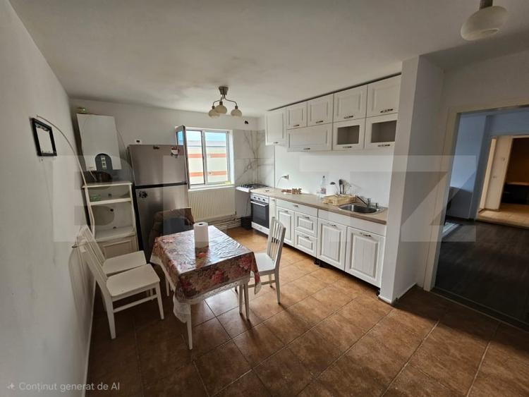 Apartament cu 2 camere semidecomandat, mobilat în Cetate — fotografia 3